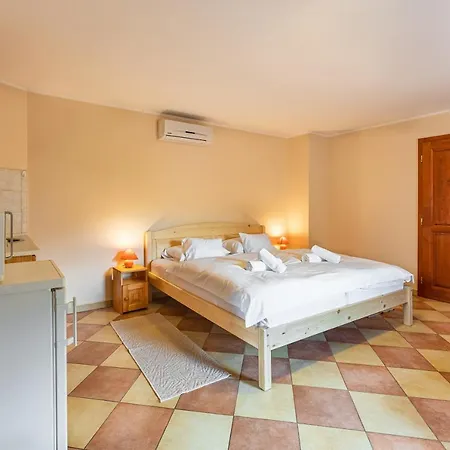 Varázskő Apartman
